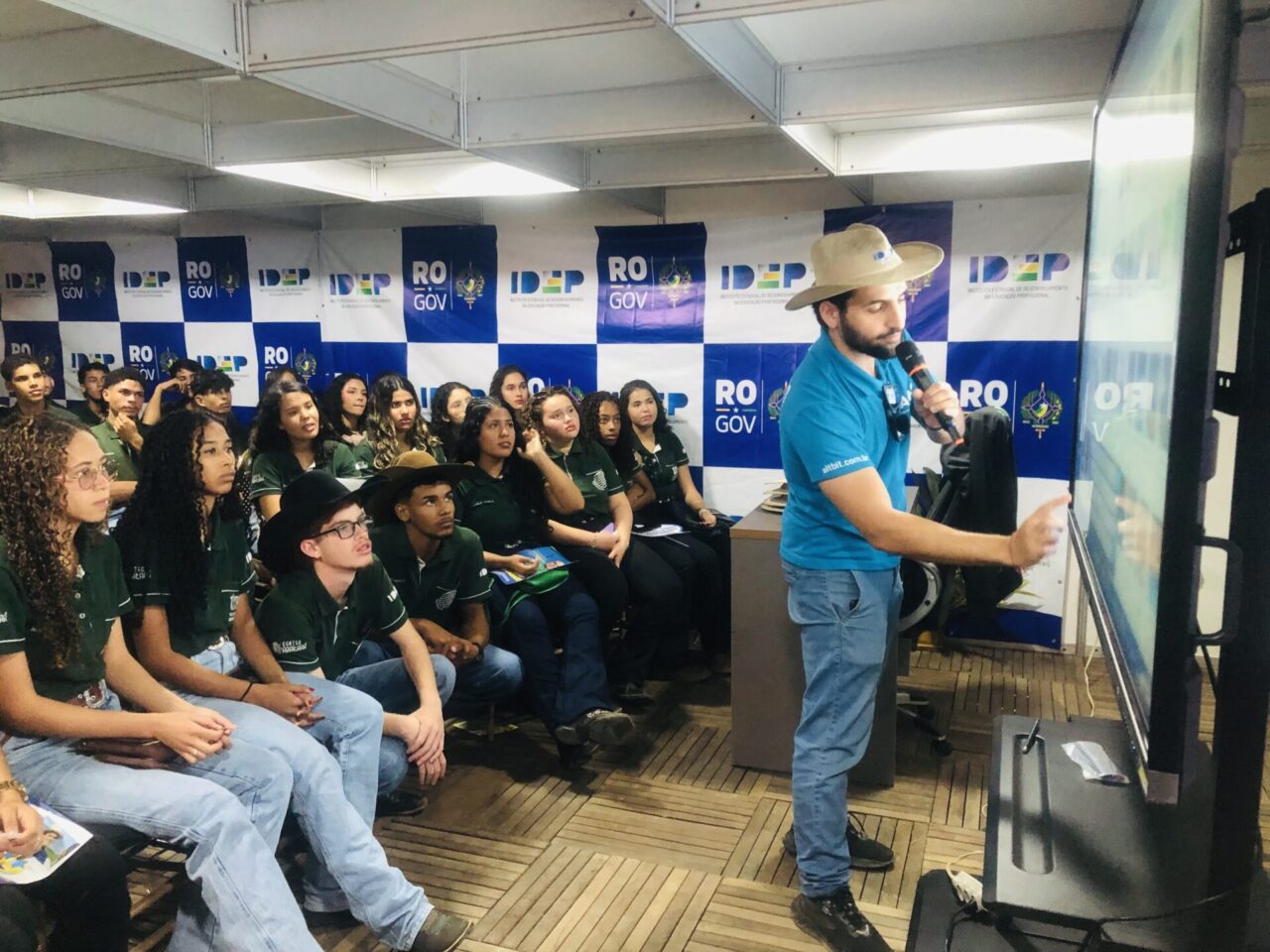 Tela interativa foi uma das atrações tecnológicas na Rondônia Rural Show Internacional