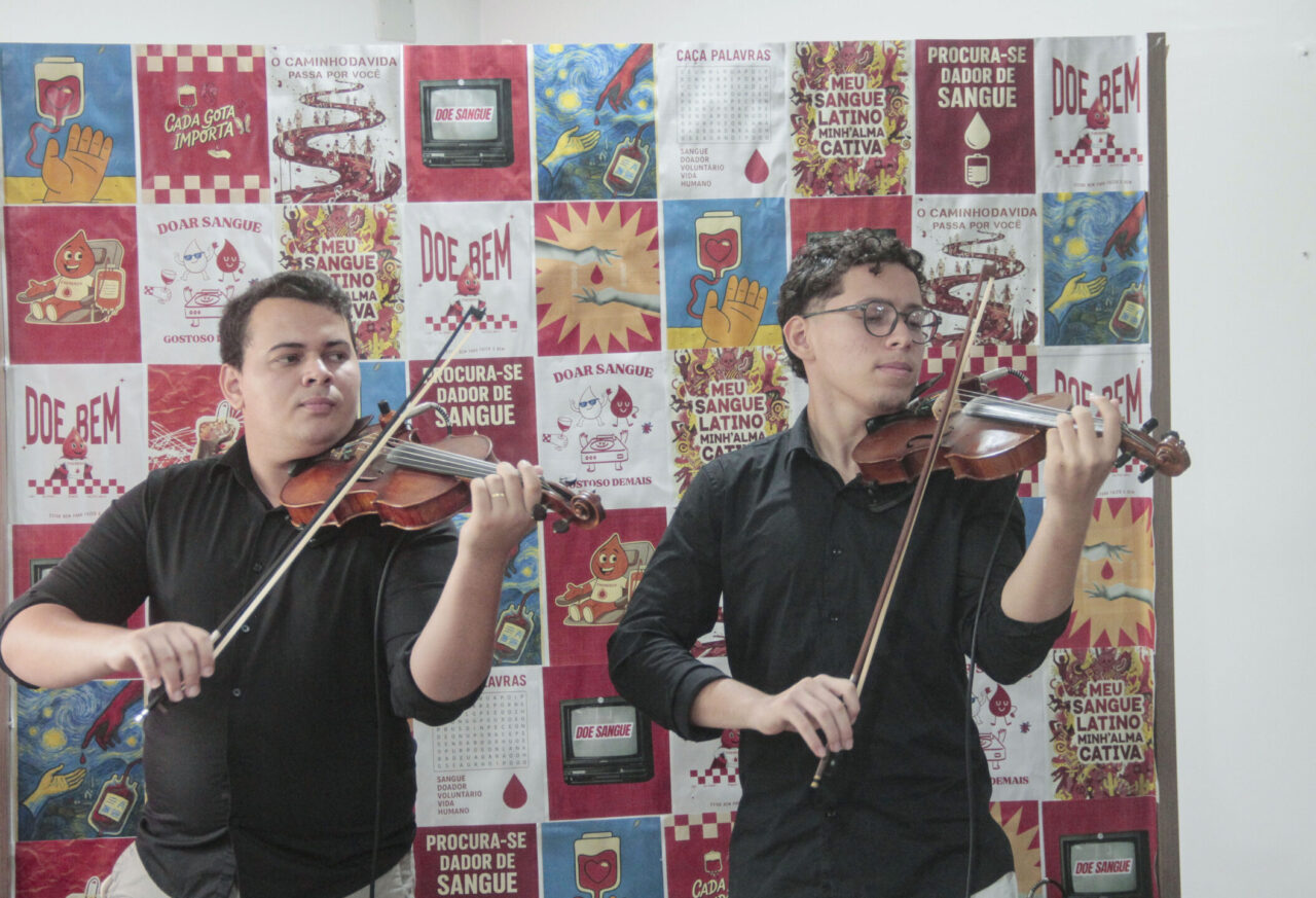 Acolhimento musical abre manhã especial na Fhemeron