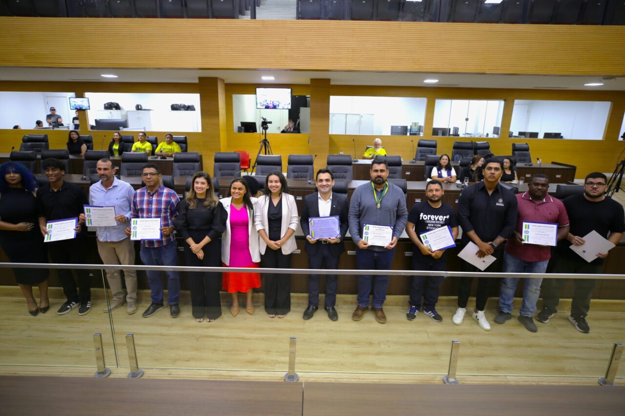 Servidores do DER são homenageados pelo trabalho executado em Jacinópolis