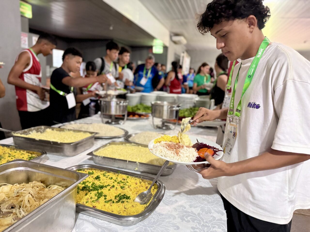 Organização da alimentação garante acolhimento, inovação e cuidado aos estudantes durante o Joer em Cacoal