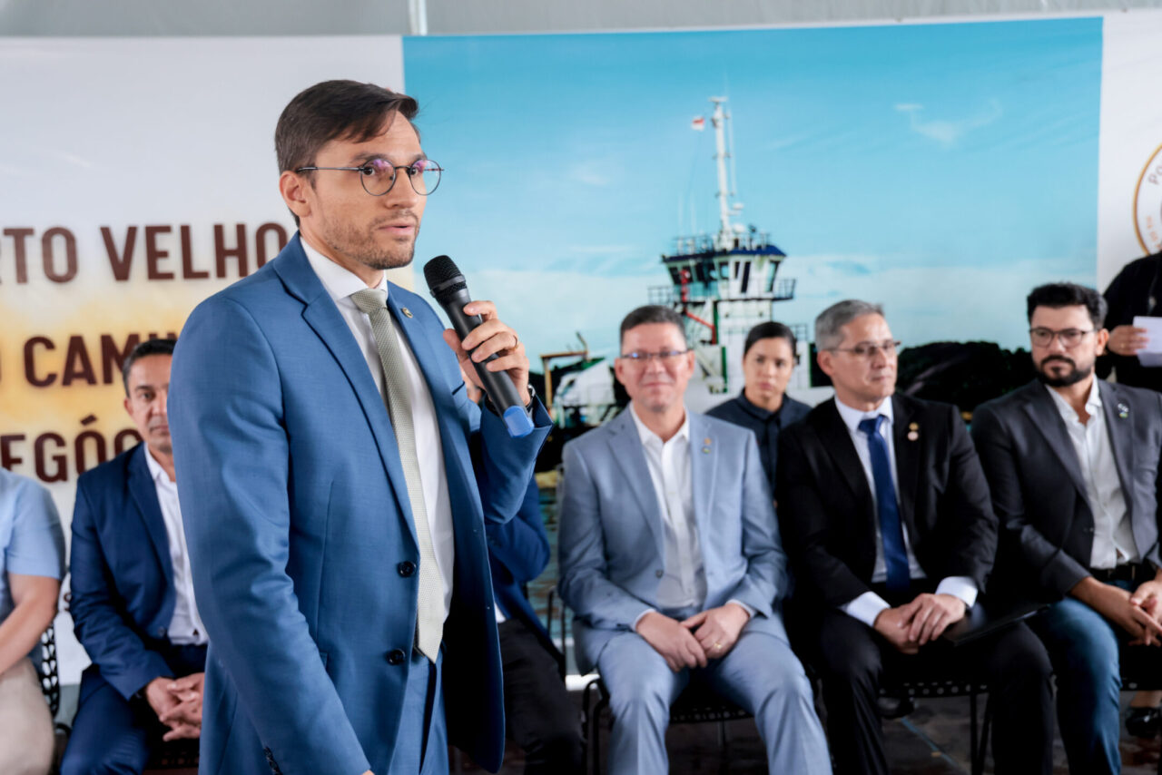 O evento contou com a presença de autoridades estaduais e federais