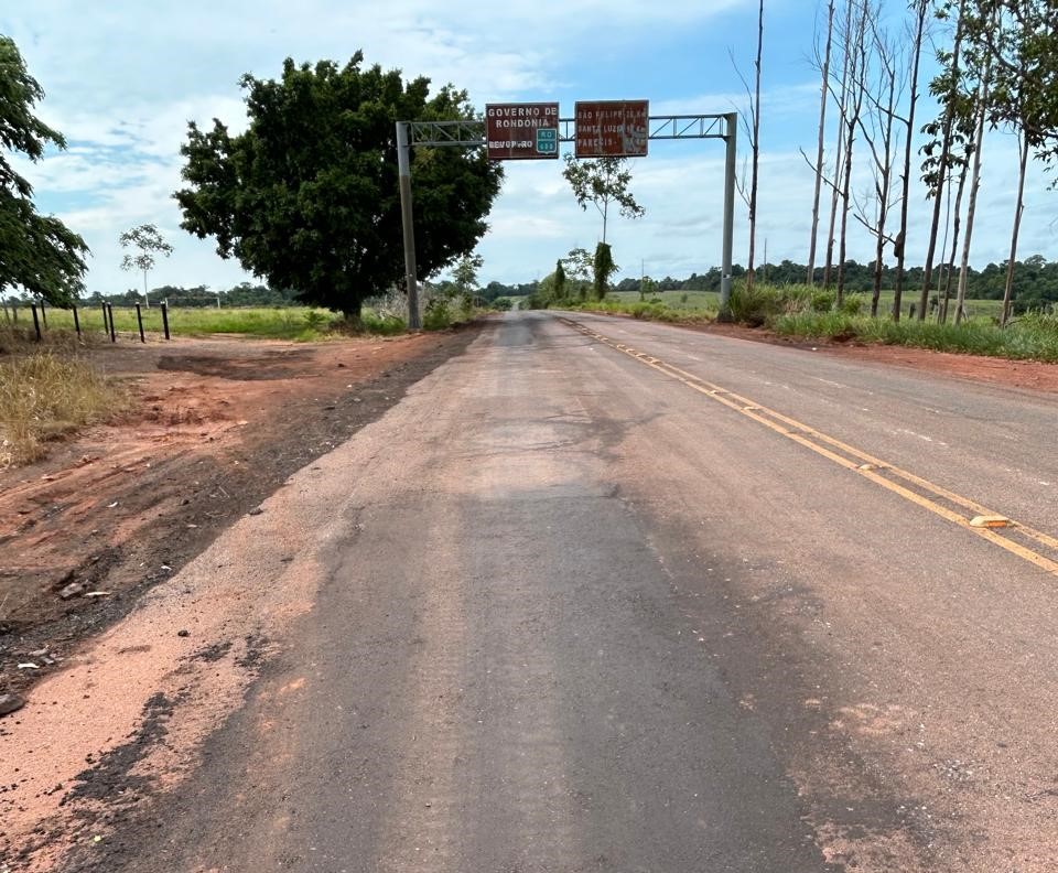 Manutenção da RO-489 entre a RO-010 e São Felipe d’Oeste é concluída pelo governo de RO