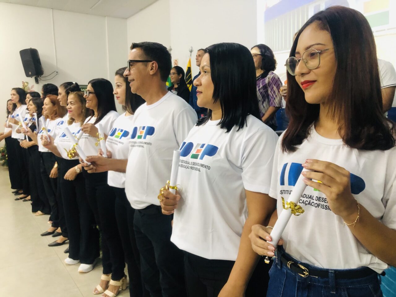 Formatura de 70 alunos de oito cursos técnicos é realizada pelo governo de RO, em Porto Velho