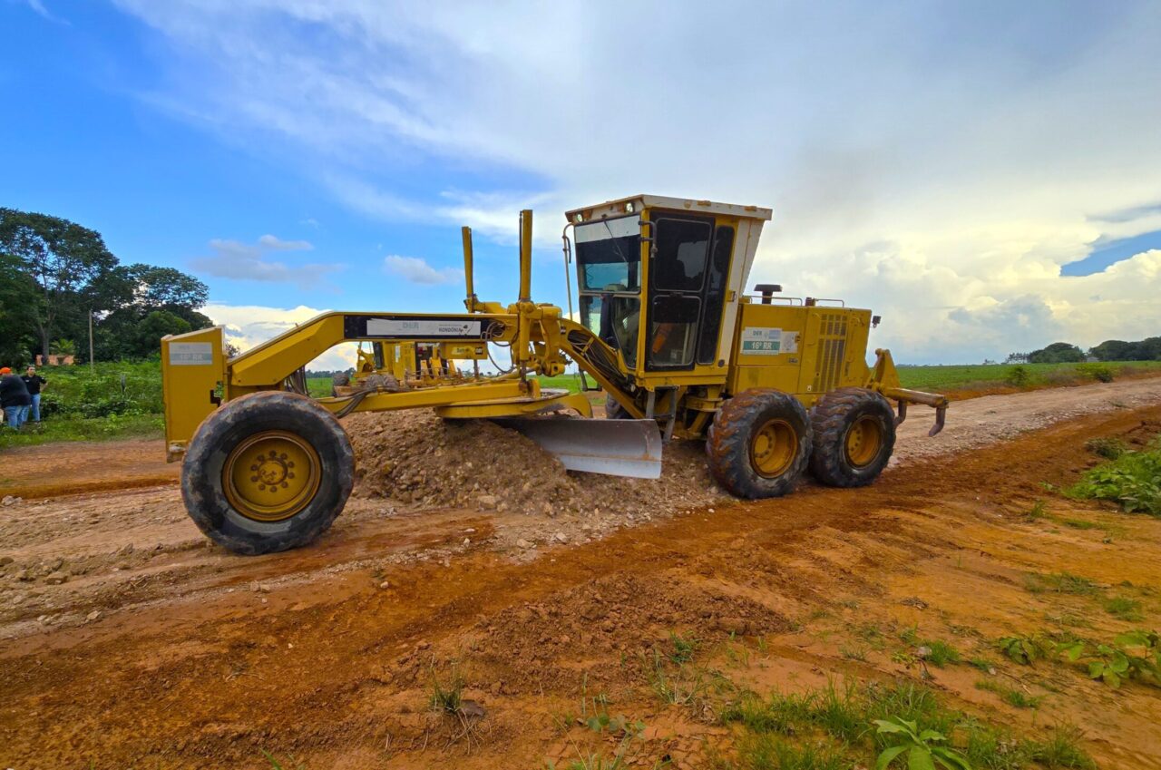 RO-135, na Zona da Mata recebe manutenção do governo de RO em 22 km de extensão