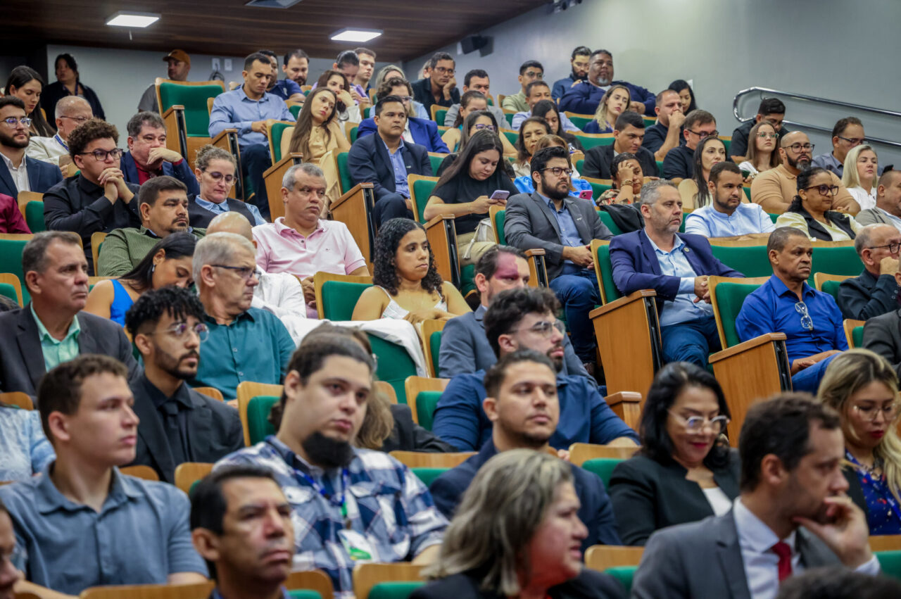 O governo de Rondônia mantém transparência dos atos através do site de notícias oficial e do Portal de Transparência