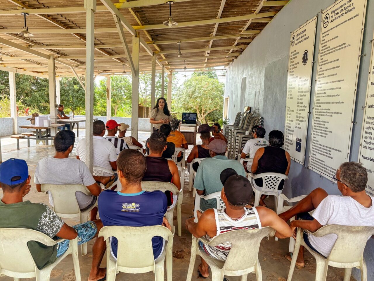 Orientações sobre higiene oral e práticas de autocuidado, reforçam importância dos hábitos para a saúde