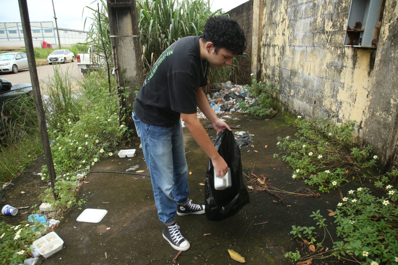 O trabalho inclui visitas domiciliares, campanhas educativas, mutirões de limpeza, entre outros