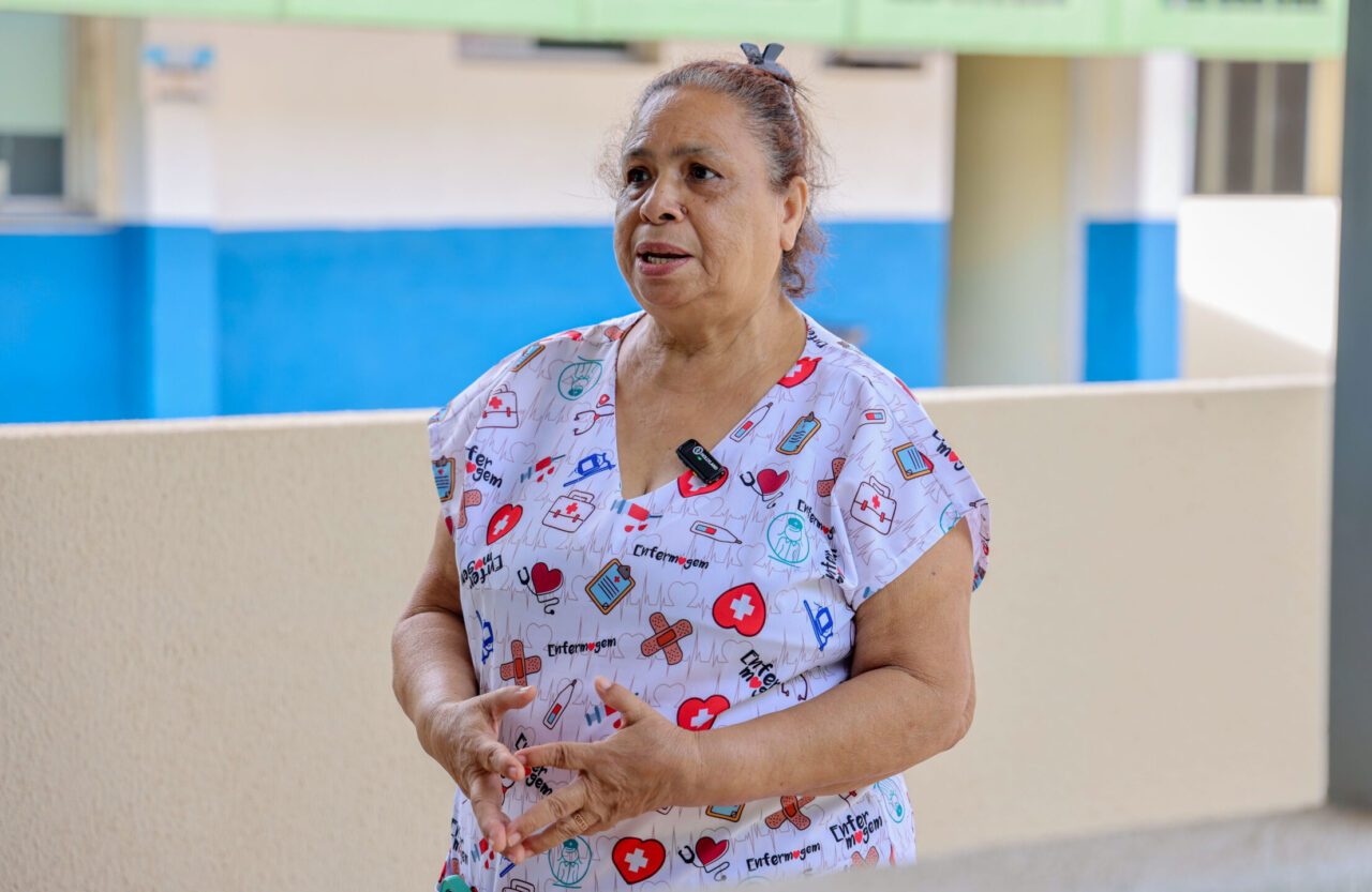 Maria Helena Pereira dos Santos dedica há 42 anos sua história profissional ao Hospital Cemetron