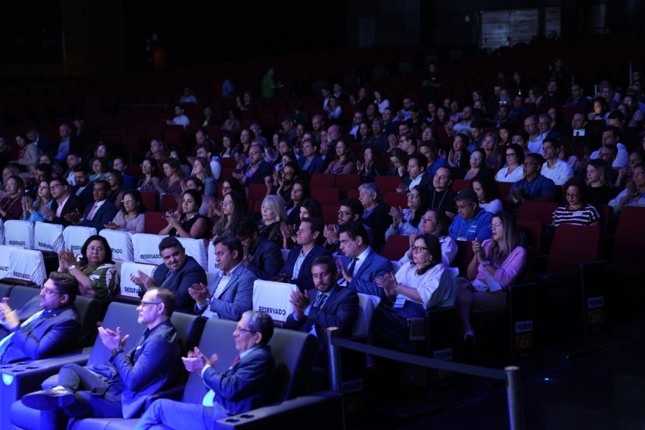 Os trabalhos concorrerão em 10 áreas temáticas e irão integrar a programação científica do congresso