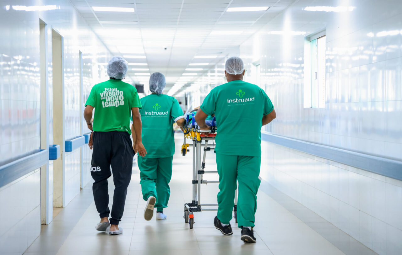 A reestruturação ocorreu com o hospital em pleno funcionamento assistencial