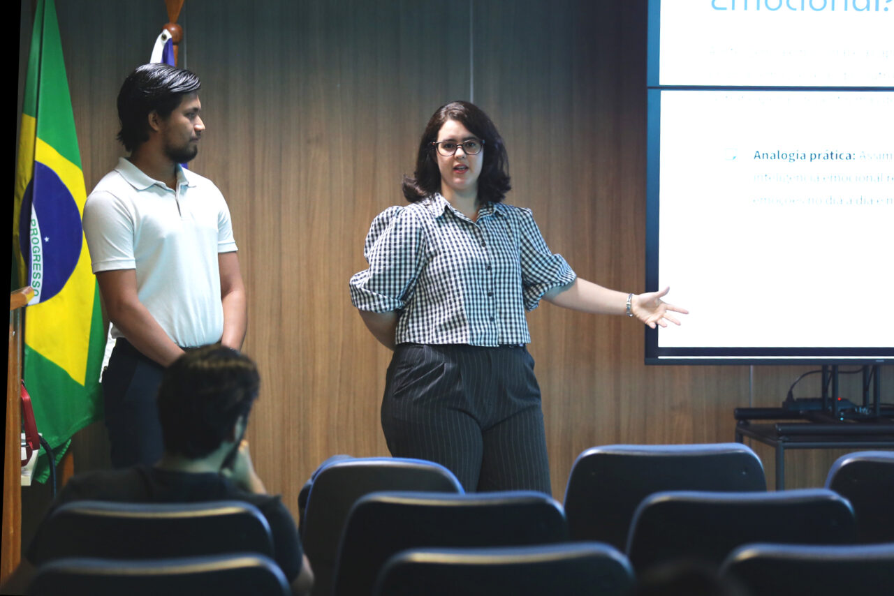 Importância sobre saúde e inteligência emocional é abordada durante palestra