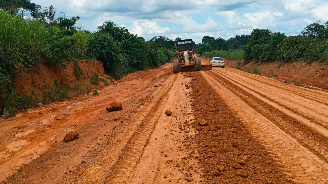 A rodovia é uma importante rota de escoamento da produção agrícola