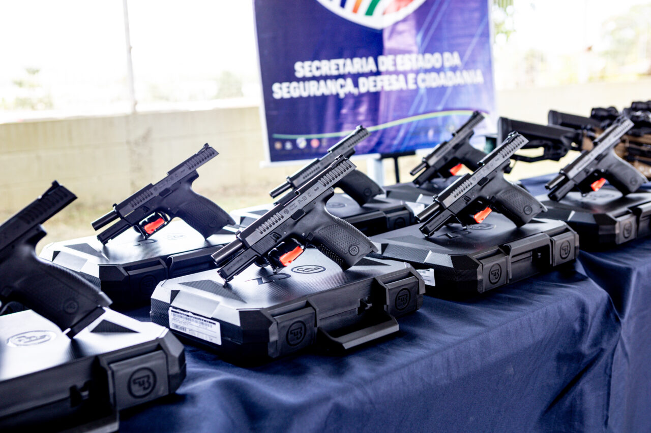 Foram entregues 783 pistolas CZ para PM