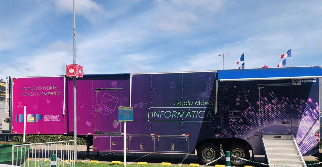 Inscrições para cursos na Escola Móvel de Informática estão abertas até domingo (22), em Porto Velho