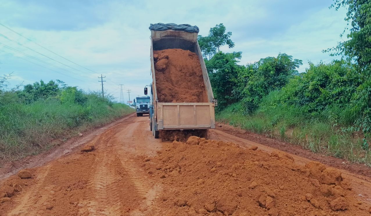 Governo de RO garante melhores condições de tráfego até o distrito de Bom Futuro