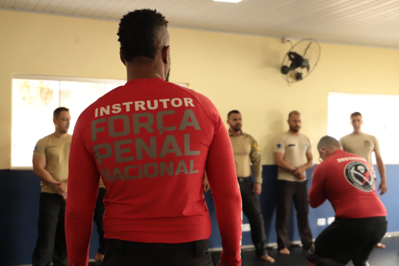 Curso de Técnicas de Imobilização Policial fortalece atuação dos profissionais de segurança, em Porto Velho