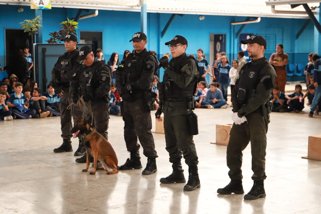 Palestra de combate às drogas é realizada para crianças e adolescentes, em Porto Velho
