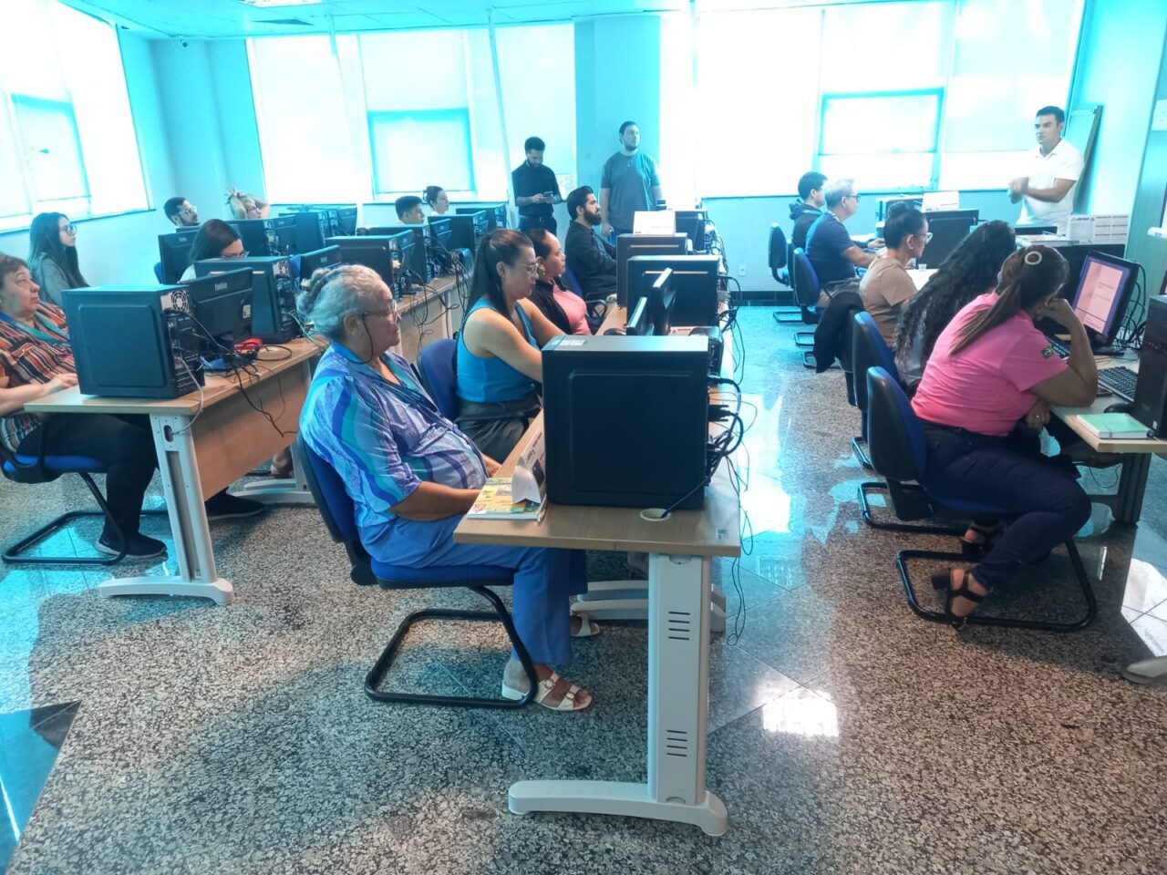 Servidores são capacitados com oficina de Automação de Processos na Escola de Governo