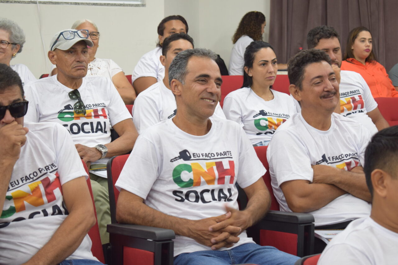 Encontro buscou esclarecer dúvidas e fortalecer a qualidade do ensino oferecido aos futuros condutores