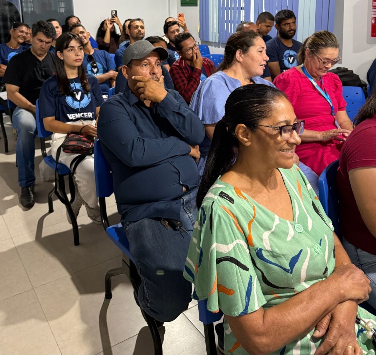 Programa Vencer fortalece qualificação profissional com entrega de kits a formandos em Ariquemes