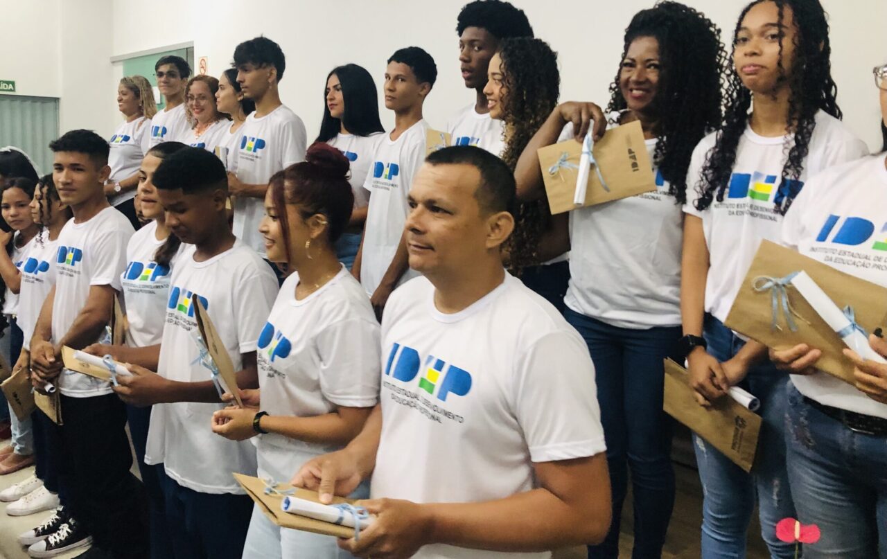 Formatura em curso técnico amplia as chances de crescimento profissional