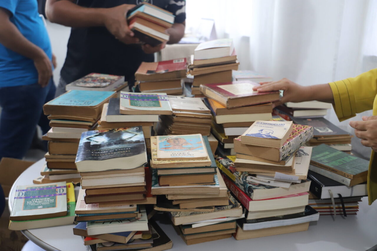 Doação de obras literárias incentiva educação e reinserção social nas unidades prisionais de Rondônia