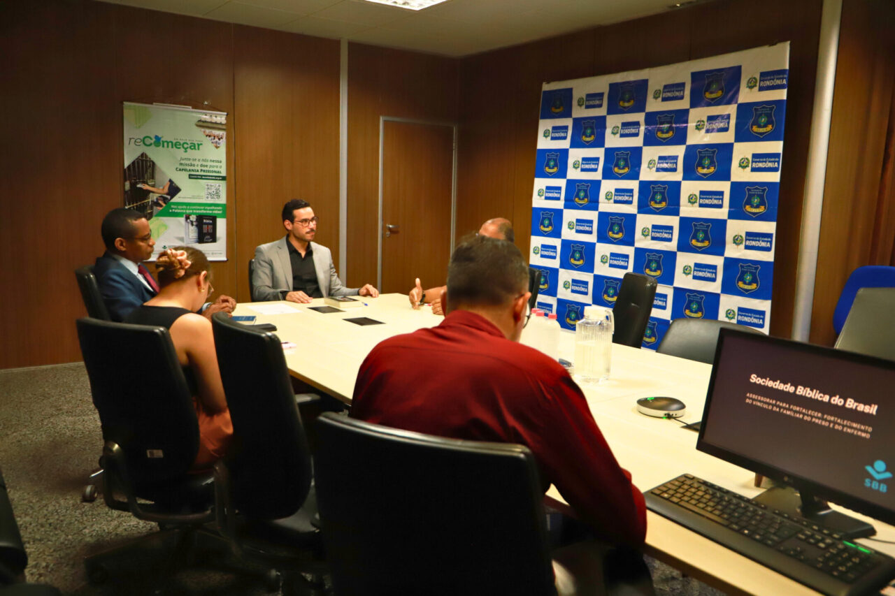 Parceria institucional amplia acesso a materiais religiosos no sistema prisional de Rondônia