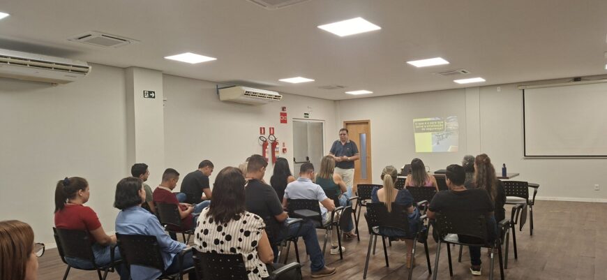 Palestra sobre sinalização de segurança.