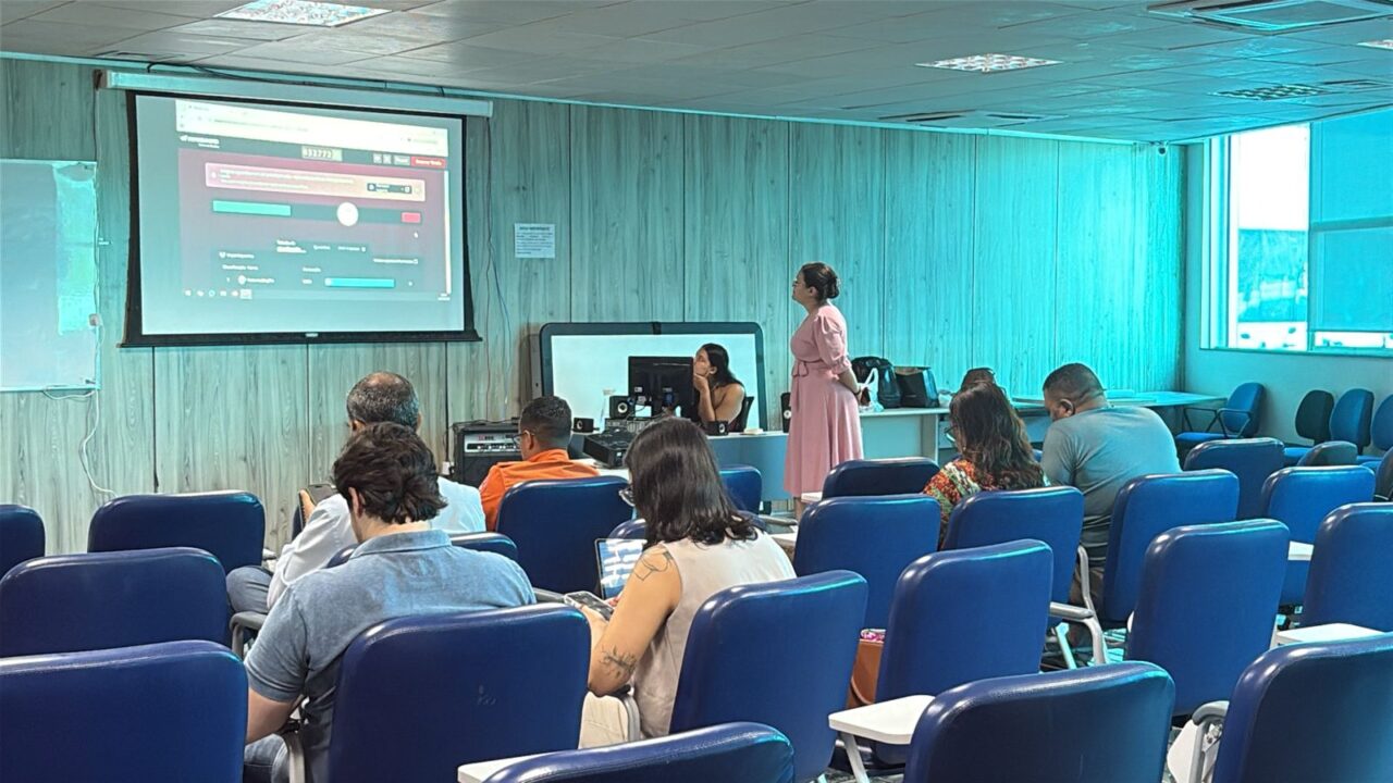 Escola de Governo recebe servidores estaduais para curso de elaboração de projetos para administração