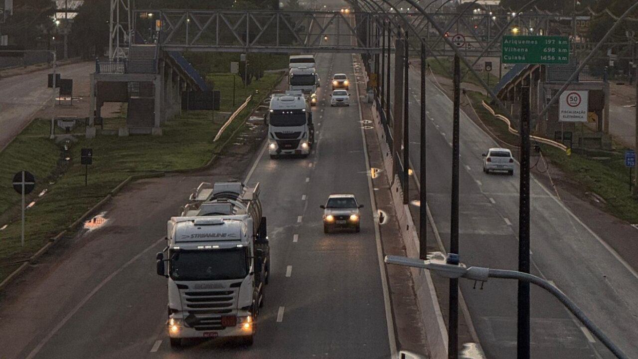 Proprietários de veículos com placa final zero devem regularizar o licenciamento até 29 de outubro