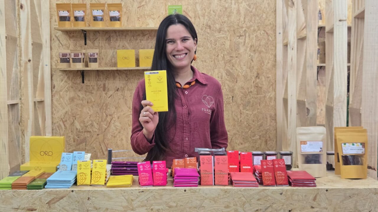 Produtora de chocolates artesanais Jhanne Franco