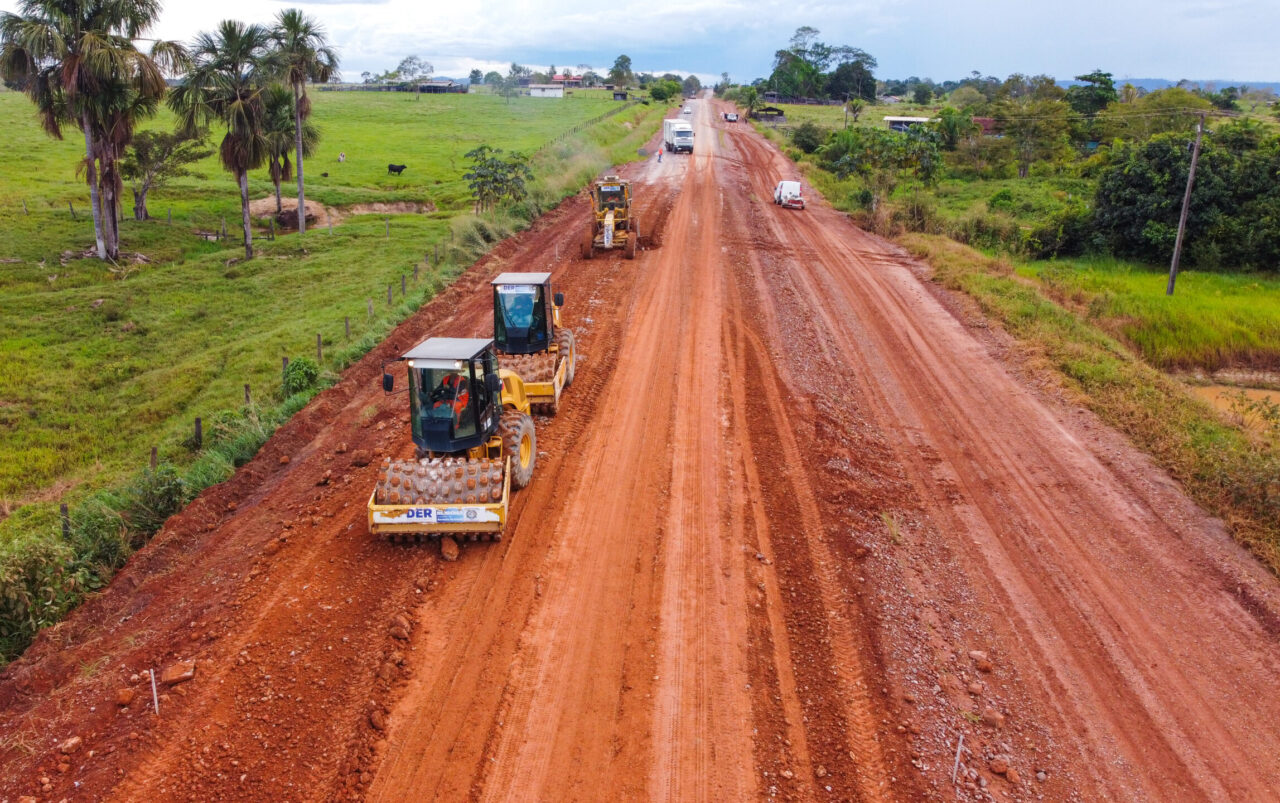 Reconstrução da RO-473 garante mais segurança e melhores condições de tráfego entre Teixeirópolis e Urupá