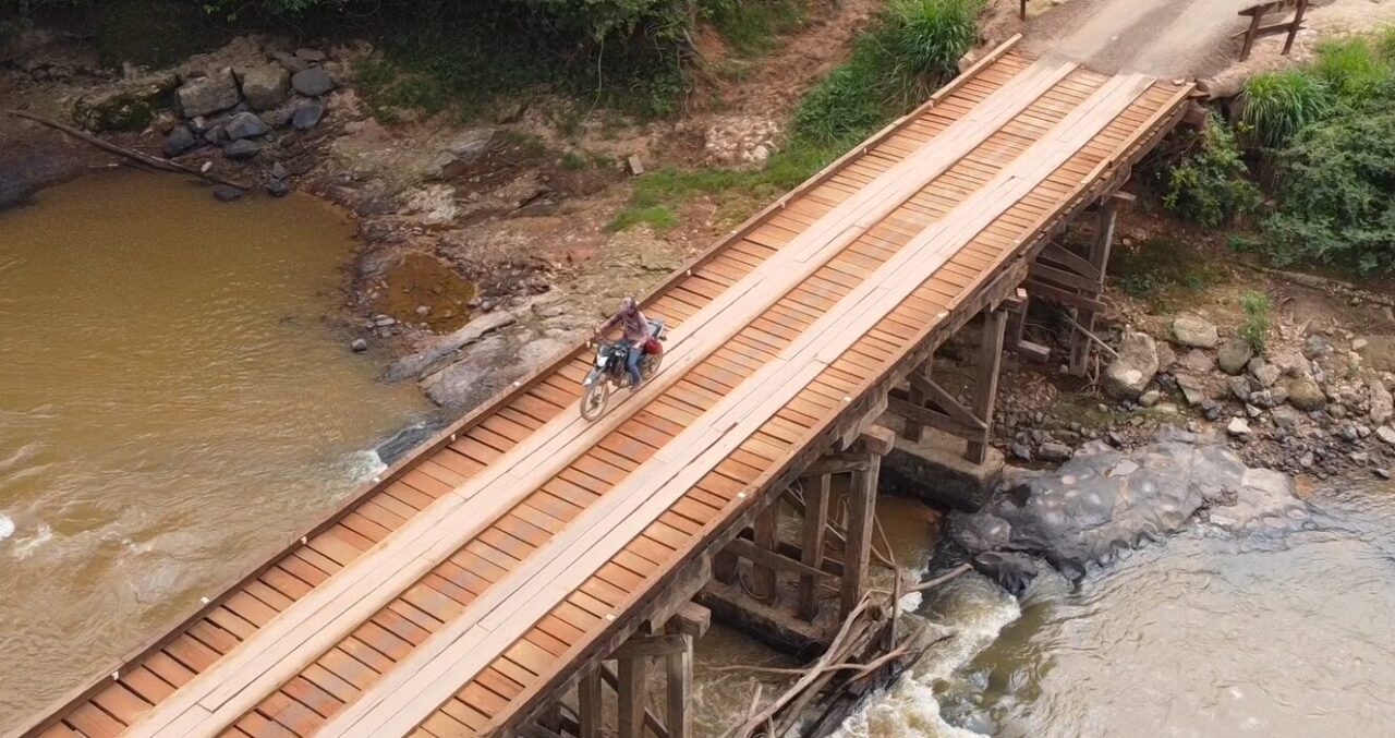 DER-RO revitaliza ponte sobre o rio Arara na RO-494