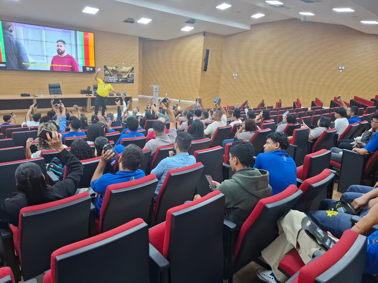 Campanha do Detran-RO “Sua Vida Vale Mais” chega à Assembleia Legislativa com palestra educativa