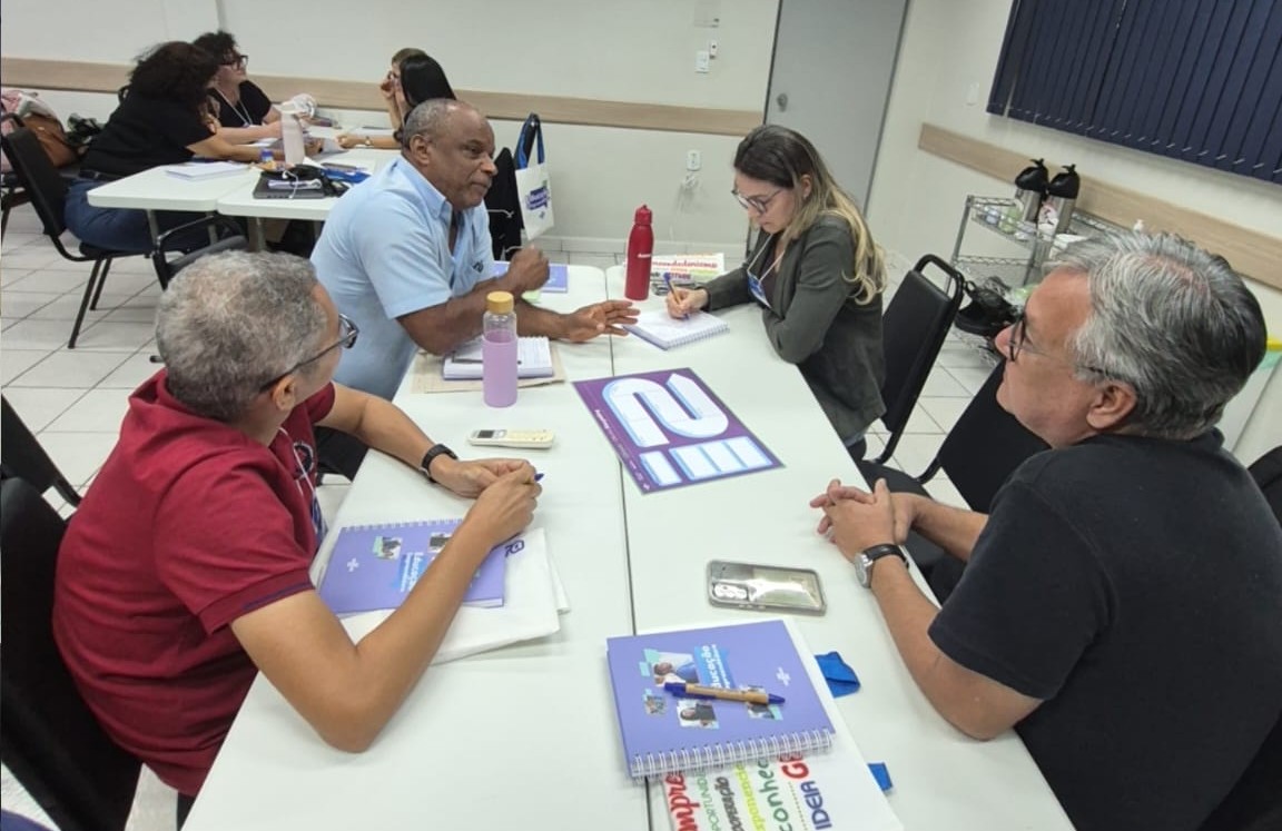 A formação reúne professores das escolas estaduais Brasília, Lydia Johnson de Macedo e Bela Vista