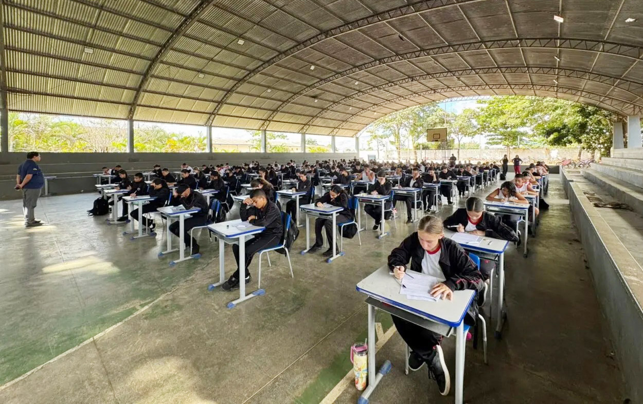 Programa Avança Rondônia avalia proficiência de estudantes dos 8º anos em escolas da região de Vilhena