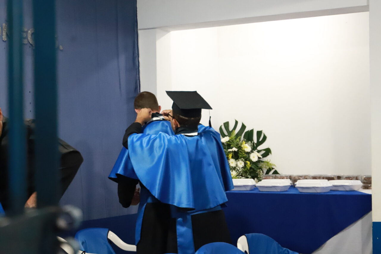 Formatura do EJA transforma vidas no sistema prisional de Colorado do Oeste