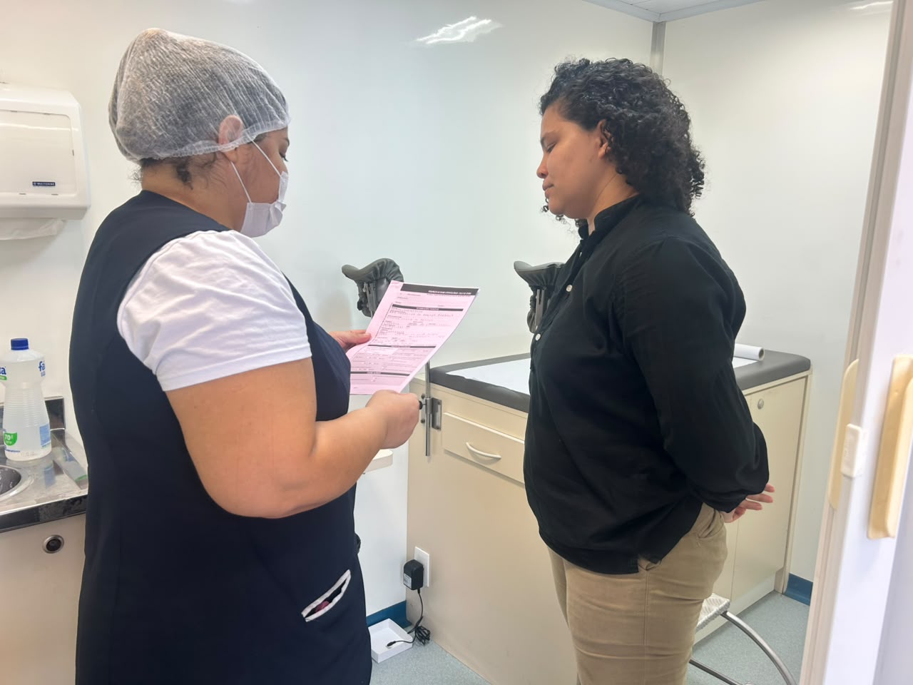 Ana Caroline aproveitou a ação do Outubro Rosa para realizar os exames preventivos