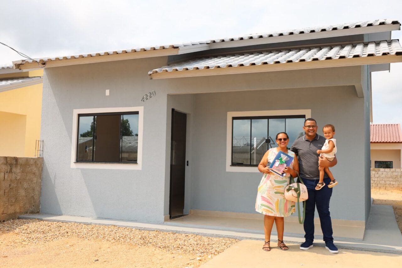 Governo de Rondônia entrega chaves de imóveis para 60 famílias em Ji-Paraná